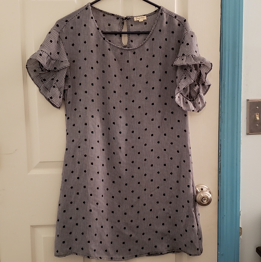 Polka Dot Dress with Ruffle Sleeves
